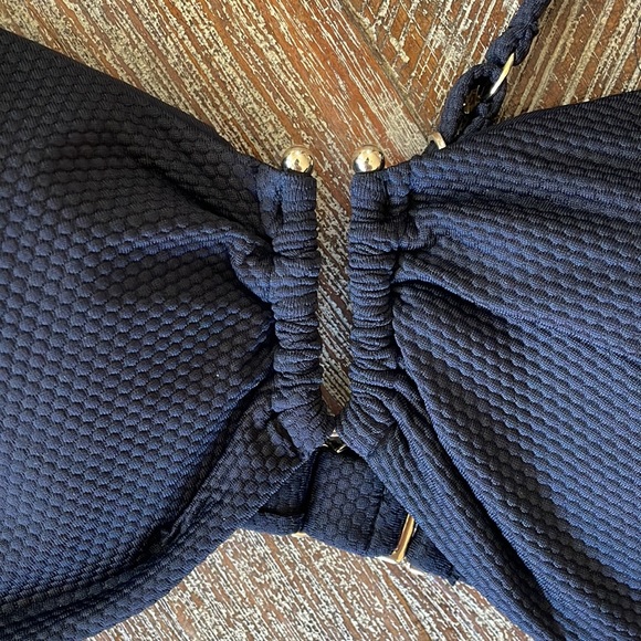 High-Waisted + Underwire Bikini Top - Picture 3 of 9